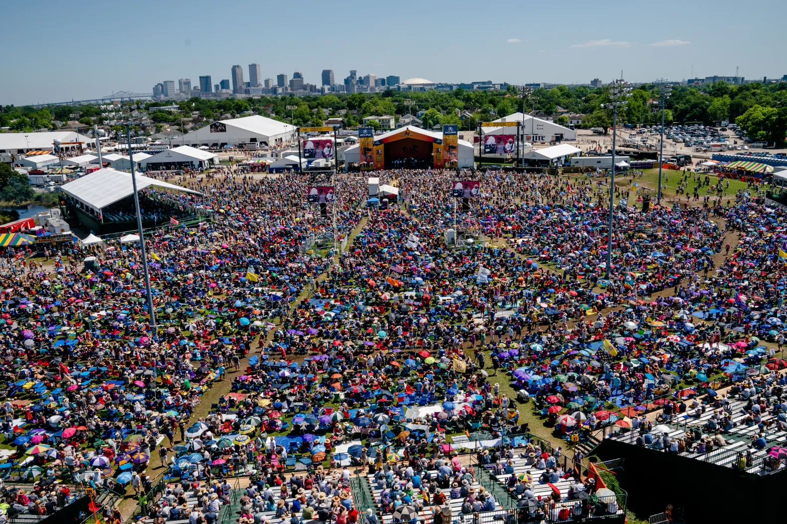 festival crowd